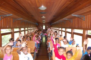 e-m-dom-luciano-ed-infantil-15-04-10-tamara-marques-12 Crianças da Escola Municipal Dom Luciano.